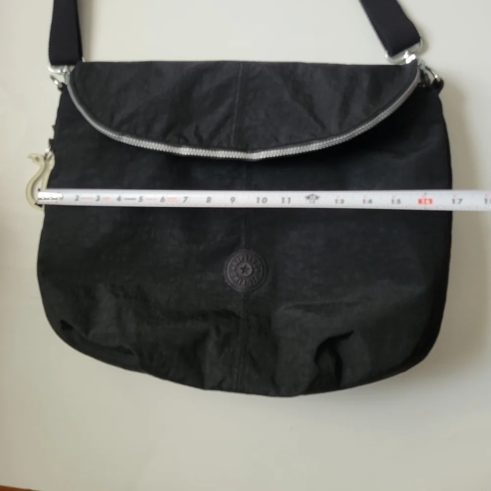 Kipling DIGISLING TM 4887. Crossbody Messenger bag.